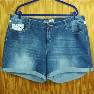 Zanadi shorts 22w